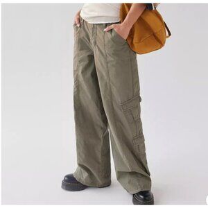 BDG Women’s Khaki Y2K Cargo Pants Size Small
